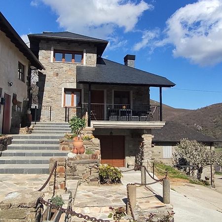 Гостевой дом Casa Rural Pajarica En Sanabria Сан-Сиприан Экстерьер фото